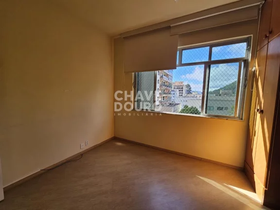 Imagem Apartamento de 3 quartos com 94m² perto da Faculdade UNIFESO