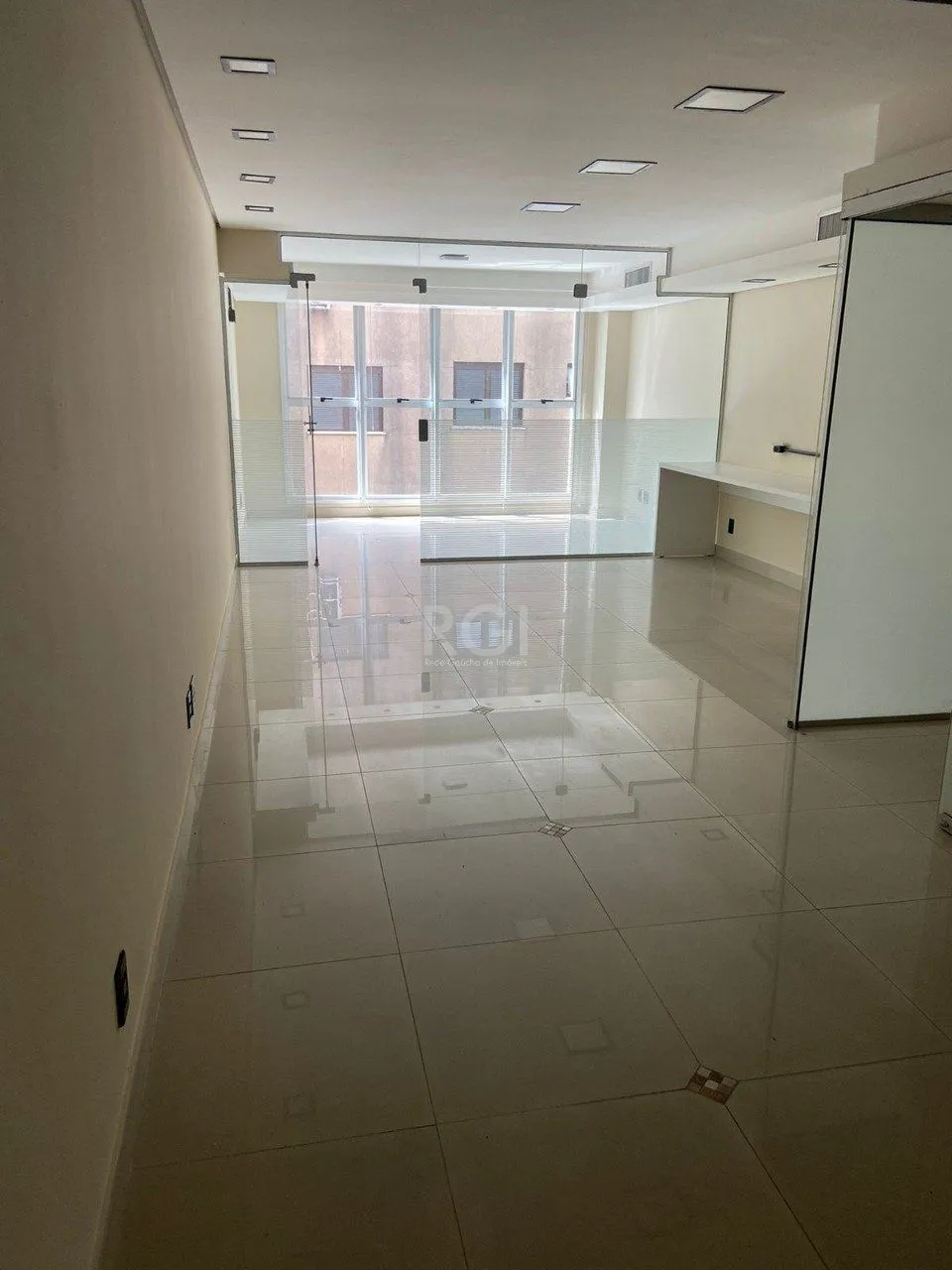 Imagem Sala comercial, bairro Moinhos de Vento, Porto Alegre/RS