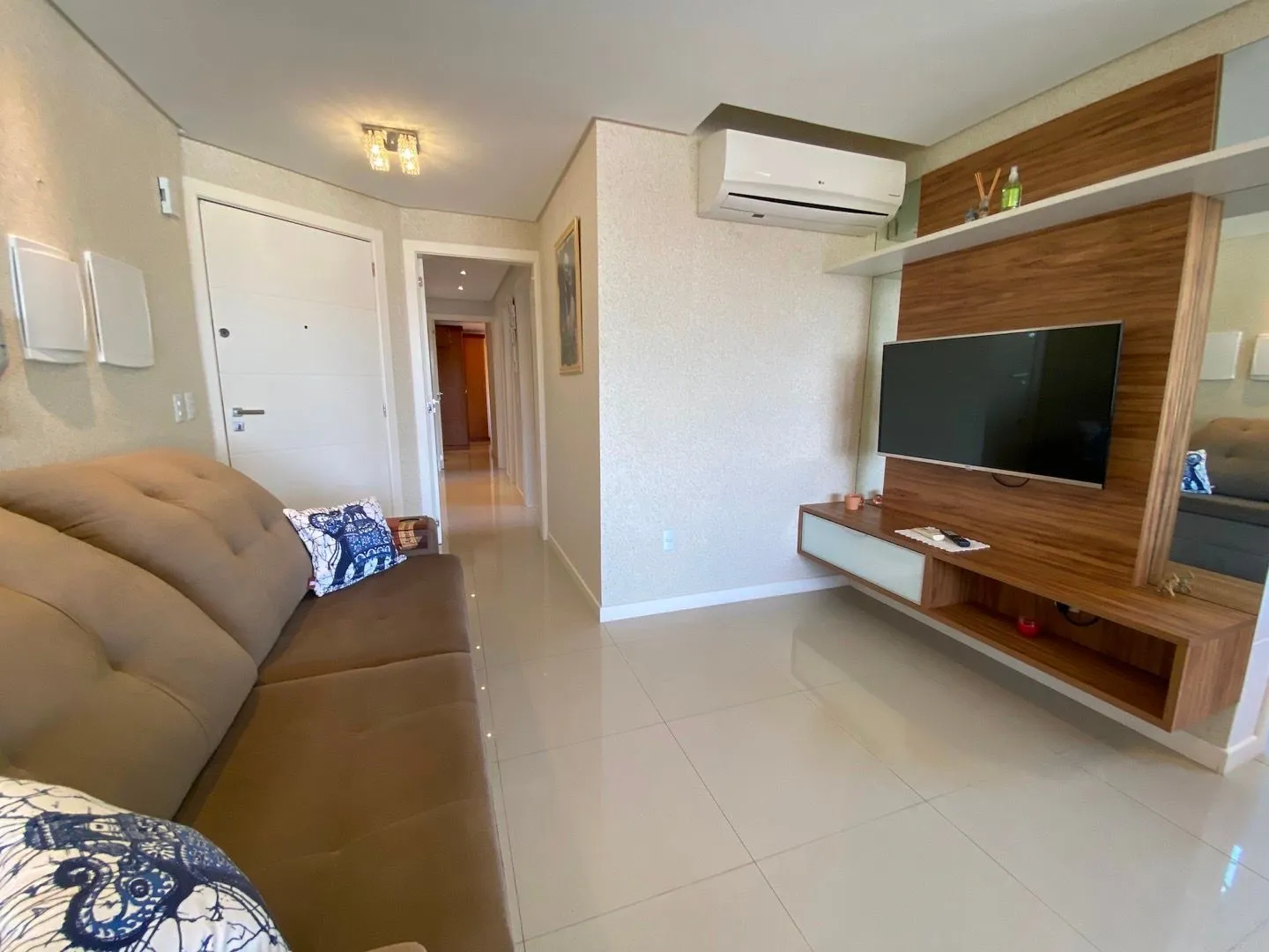 Imagem OPORTUNIDADE: Apartamento com 3 dormitórios MOBILIADO, 90 m² por R$ 675.000 - Nossa Senhora das Graças - Canoas/RS