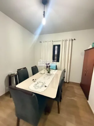 Imagem Casa à venda no bairro Nossa Senhora da Abadia em Uberaba - Excelente oportunidade!