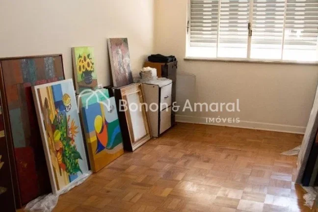 Imagem Apartamento em excelente localizaÃ§Ã£o, com ambientes amplos e acabamentos renovados. O living espaÃ...