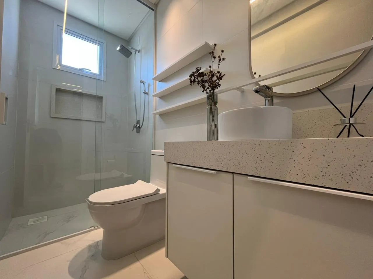 Imagem Apartamento com vista para o mar à venda com 87m2 por R$ 1.590.000,00