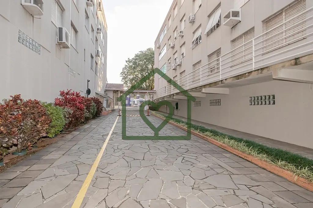 Imagem Descubra a oportunidade perfeita para investir no seu novo lar em Porto Alegre! Este aconchegante ap...