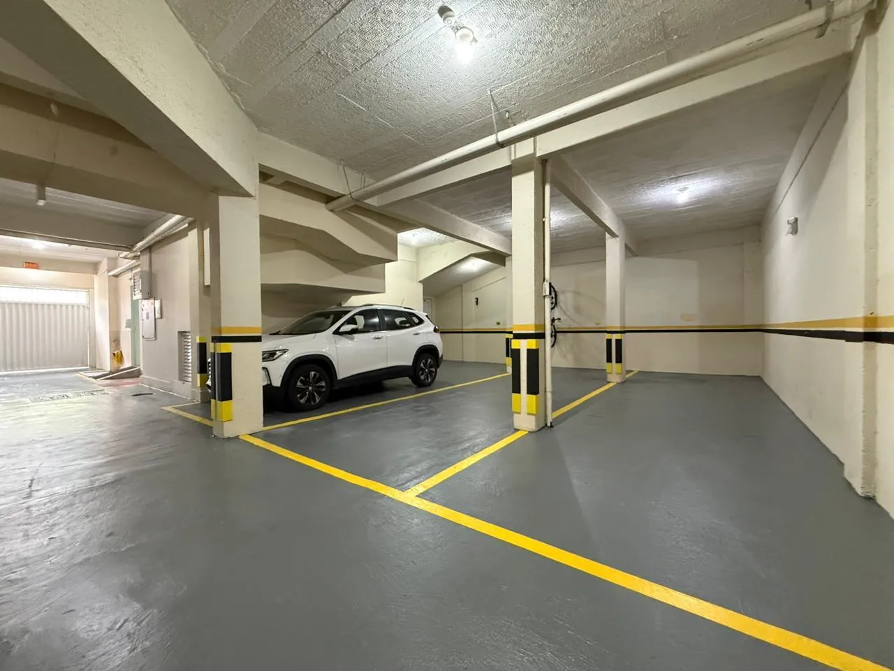 Imagem Apartamento à venda com 100m2 por R$ 827.000,00