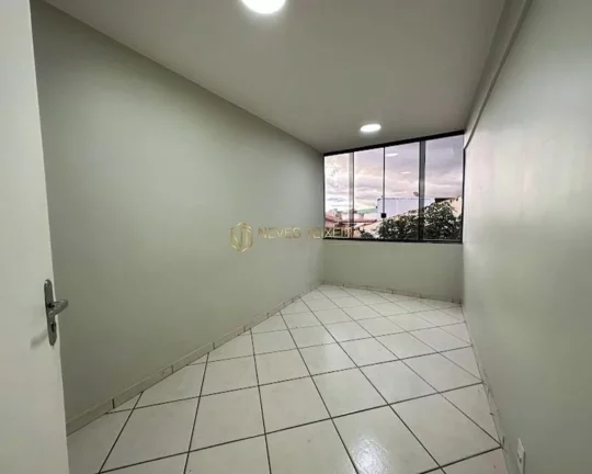 QI 10 COM 2 QUARTOS E VAGA DE GARAGEM!!! em QI 10 Bloco T,