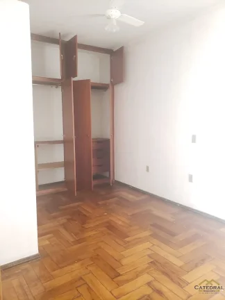 Imagem Casa com 4 quartos sendo 1 suíte e 4 vagas no Jardim Eulina em Campinas - SP