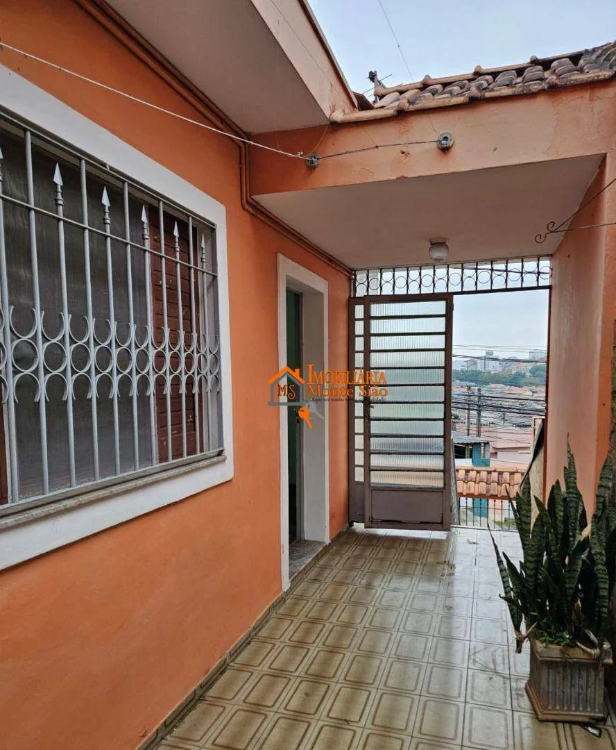 Imagem Sobrado com 4 dormitórios à venda, 190 m² por R$ 650.000,00 - Jardim Rosana - Guarulhos/SP
