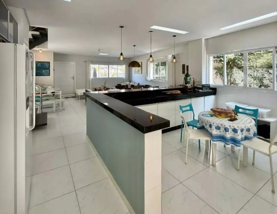 Imagem Casa para Venda em Bertioga, Riviera, 3 dormitórios, 3 suítes, 4 banheiros, 3 vagas