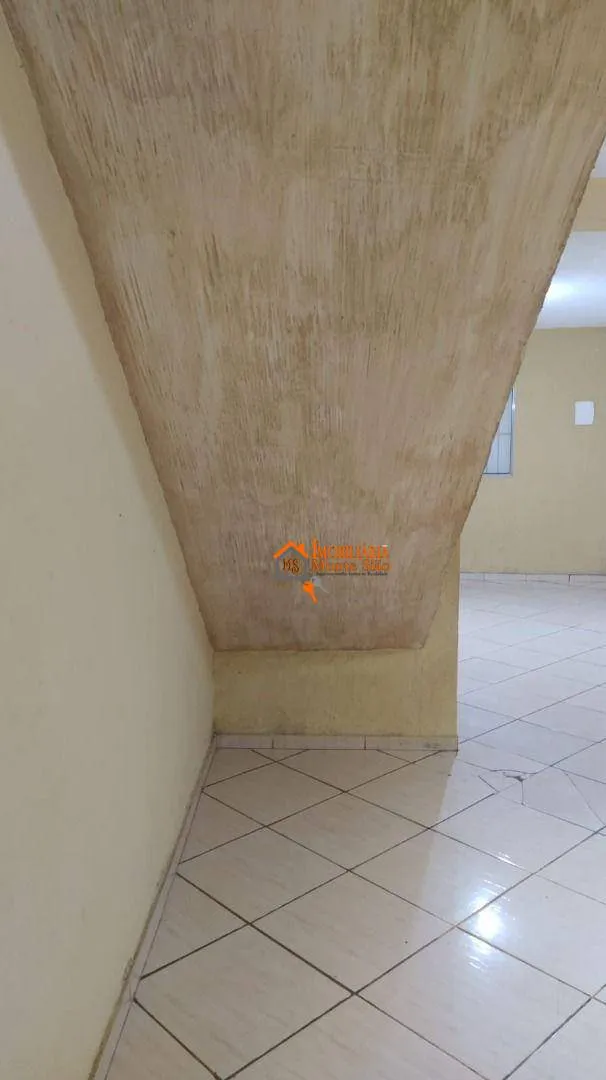 Imagem Sobrado com 5 dormitórios à venda, 275 m² por R$ 499.000,00 - Parque Maria Helena - Guarulhos/SP