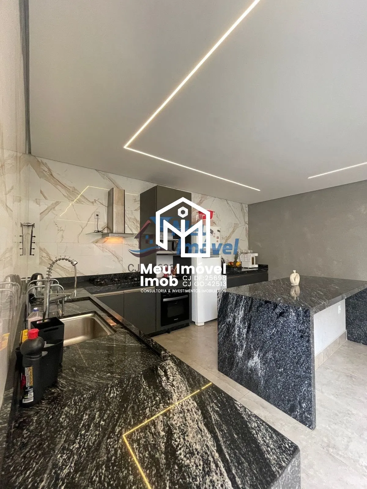 Imagem Casa 4 Quartos 4 Suítes 2 Vagas 320m² Águas Claras/DF
