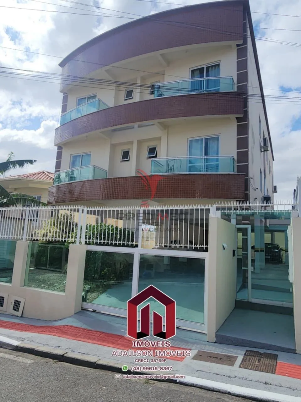 Foto do imóvel Apartamento com 2 Quartos e 1 banheiros à Venda, 77m² por R$ 389.000 SJ - SC em Rua Santa Bárbara - São José - SC