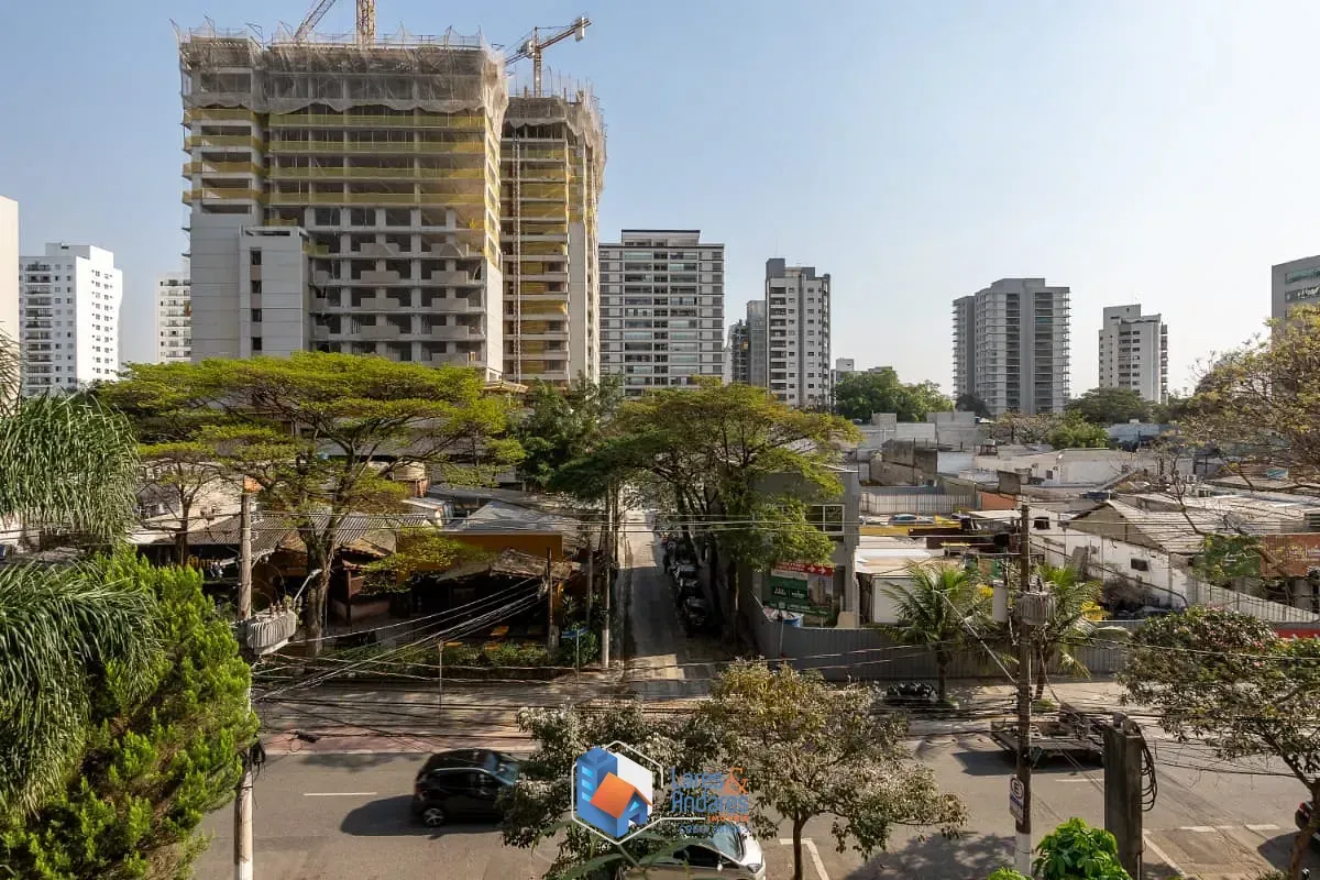 Imagem Duplex para venda em Indianópolis com 5 quartos, sendo 3 suítes, 288m²