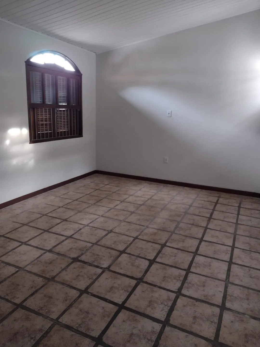Imagem Casa à venda 3 Quartos, 3 Suites, 4 Vagas, 600M², Jardim Residencial Doutor Lessa, Pindamonhangaba - SP
