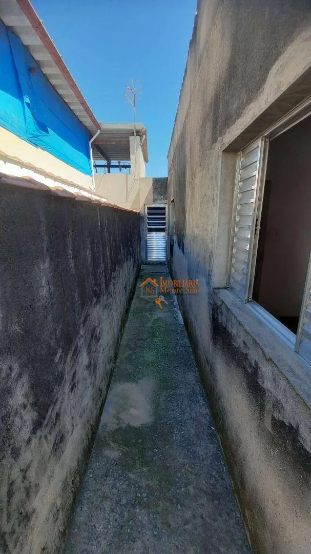 Imagem Sobrado com 4 dormitórios à venda, 150 m² por R$ 478.000,00 - Jardim Rosana - Guarulhos/SP
