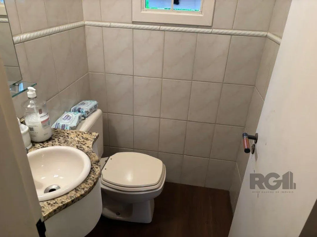Imagem Sobrado de Alvenaria em Condominio no bairro Nobre de Gramado