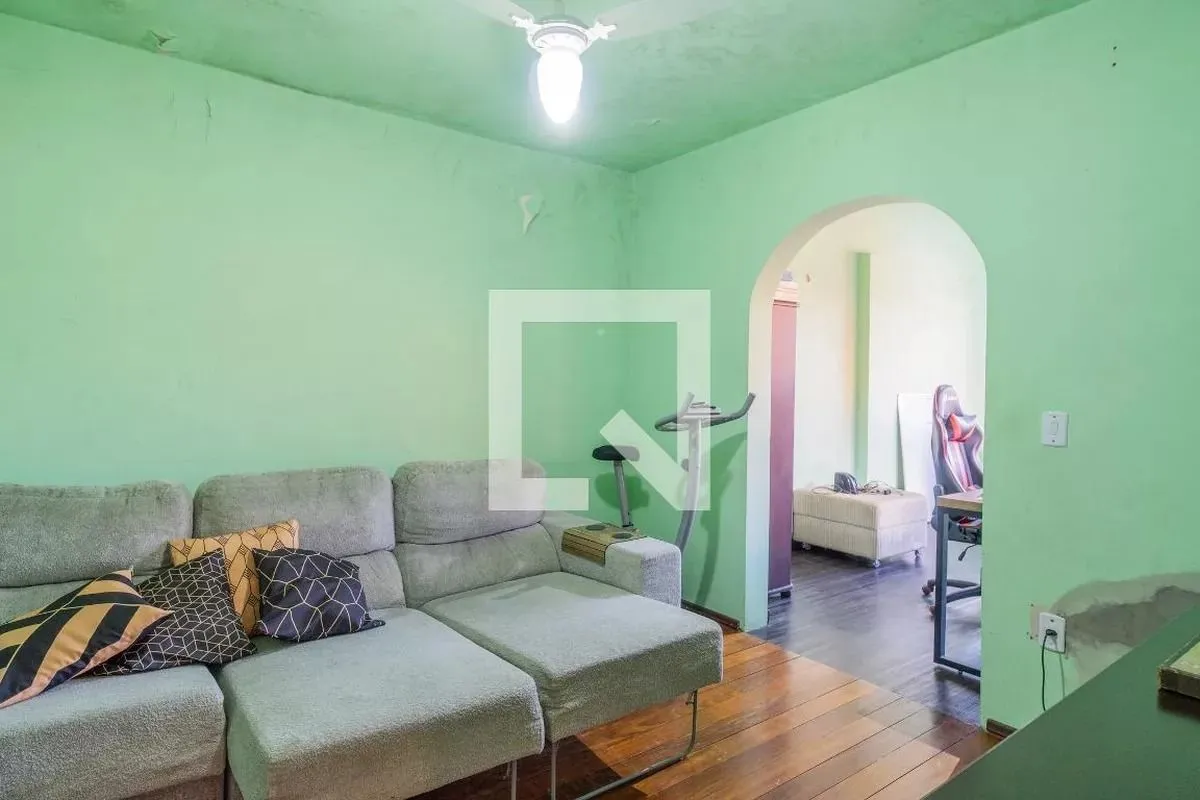 Imagem Casa á venda com 3 dormitórios no bairro Ipanema em Porto Alegre
