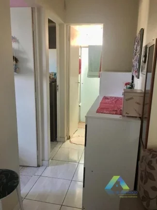 Foto do imóvel Lindo apartamento todo reformado com ótima localização próximo a Comércios e fácil acesso a transportes publico.