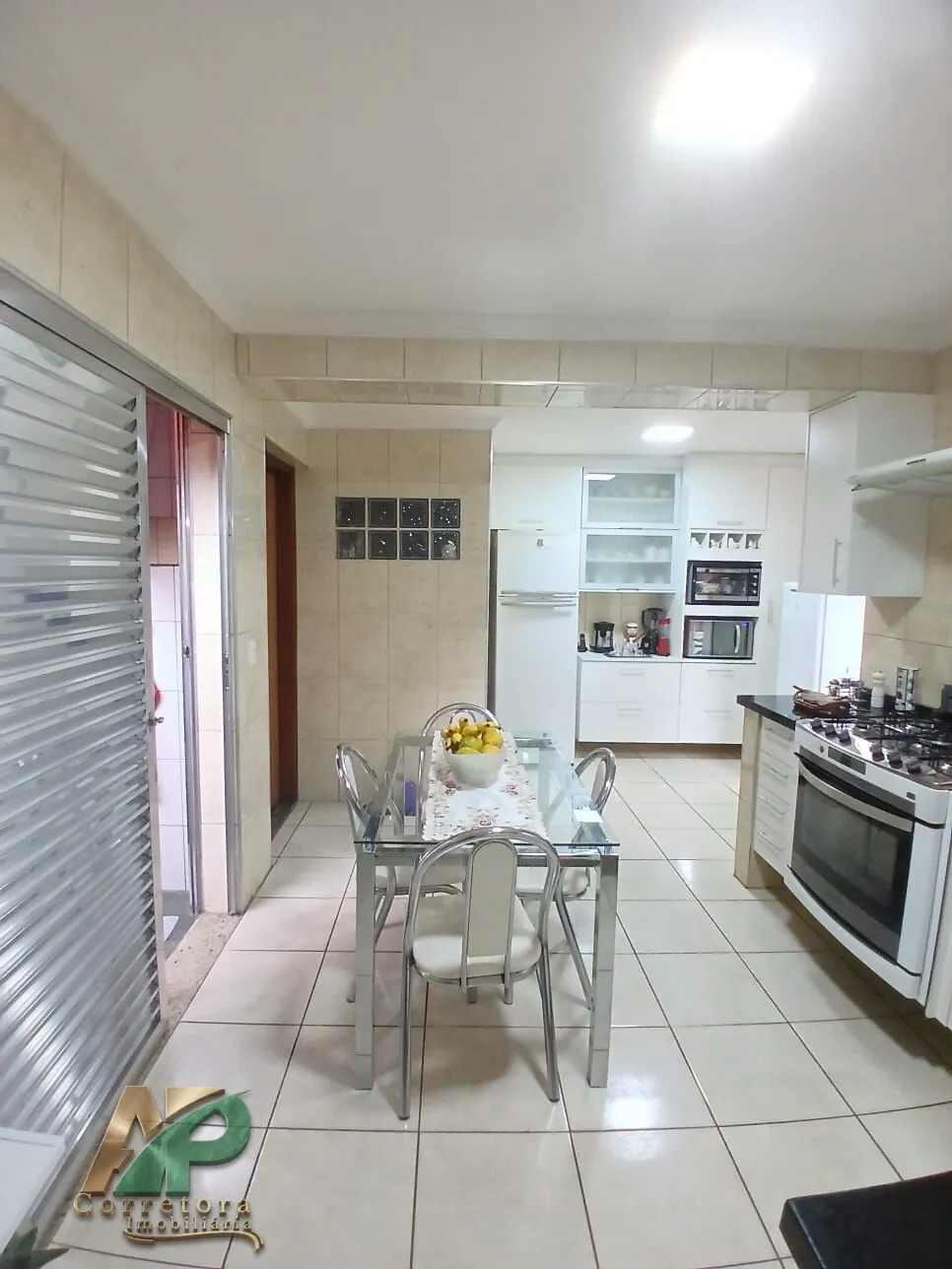 Imagem Oportunidade na Vila Rica SP: Casa Ampla com 4 Dorms (2 Suítes) por R$ 590 Mil!