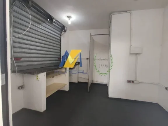 Imagem Loja estratégica com fluxo constante de clientes todos os dias