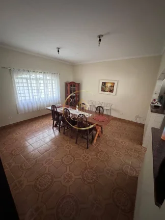 Imagem Casa Sobrado, 4 dormitórios ( 1 suíte), 5 vagas, Jardim Morumbi, Sjc.