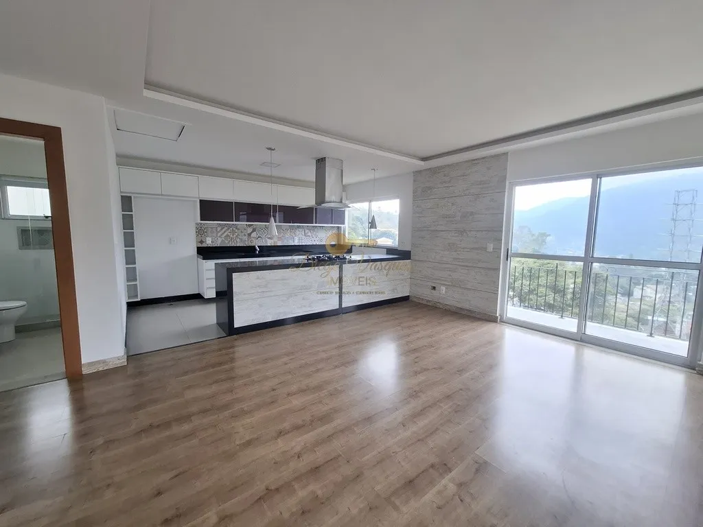 Imagem Casa em Condomínio para Venda em Teresópolis / RJ no bairro Albuquerque