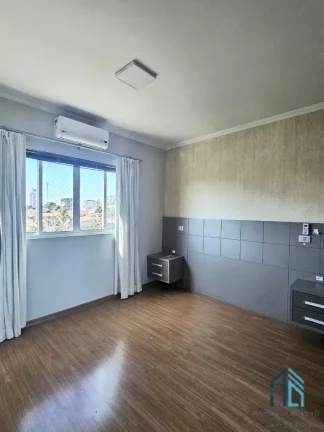 Imagem Apartamento Semi mobiliado, 03 quartos c/suíte, 02 vagas no centro de São José dos Pinhais -PR