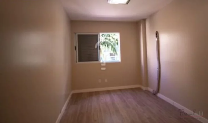 Imagem O Residencial Porto Seguro é localizado no centro da cidade, contém 4 dormitórios sendo 1 suíte ...