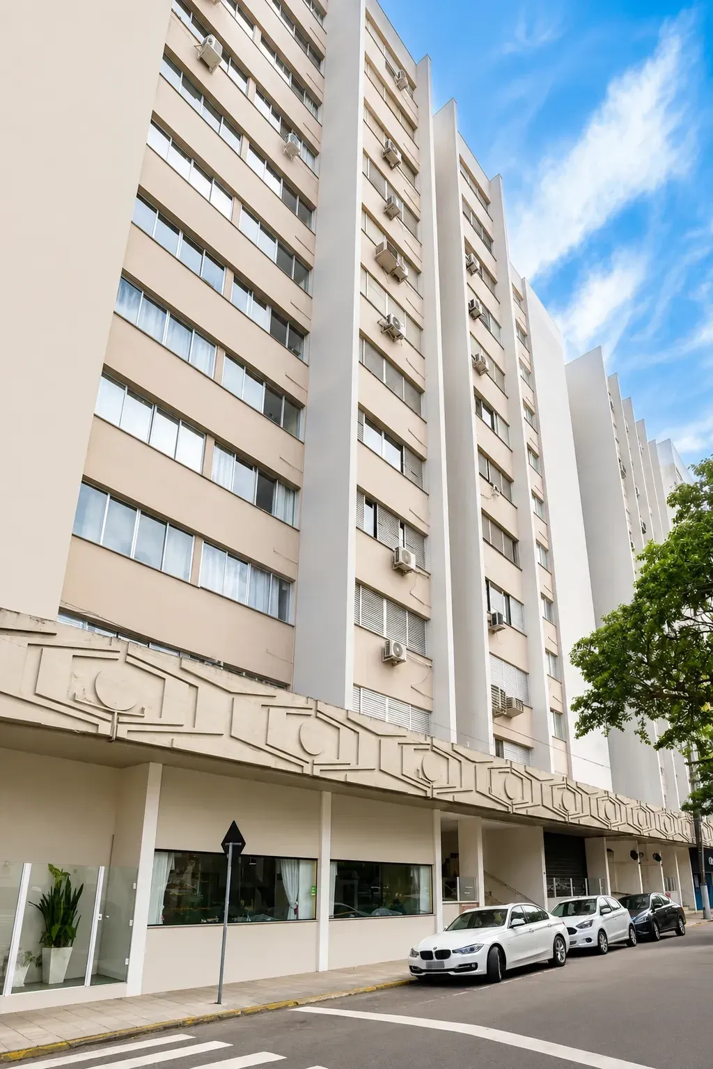 Imagem Apartamento com 1 Quarto à Venda ou Locação, 57 metros em Centro - Florianópolis