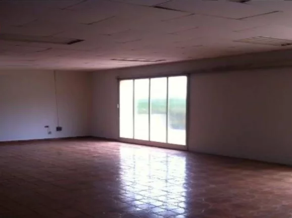Imagem Barracão com 950m2 em ótima localização, no centro da cidade.Palace Imobiliária Ltda tem mais o...