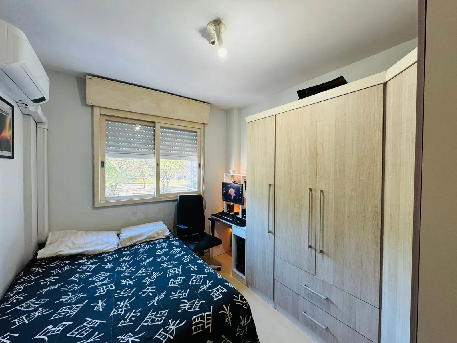 Imagem Apartamento Semimobiliado com 94,67 m² Privativos, 3 Dormitórios,