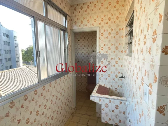 Imagem Apartamento à venda com 96m², 2 quartos, dependência, garagem fechada por R$480.000,00 na Ponta da Praia em Santos