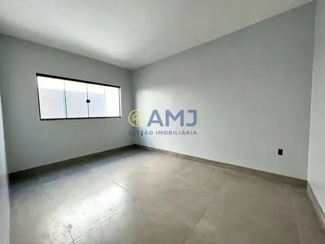 Imagem Casa no Jardim Itaipu - 3 quartos