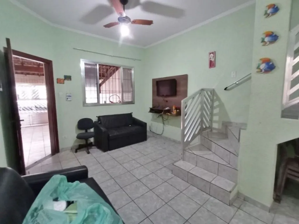 Imagem CASA COM 200,00 m² - GUILHERMINA - PRAIA GRANDE SP