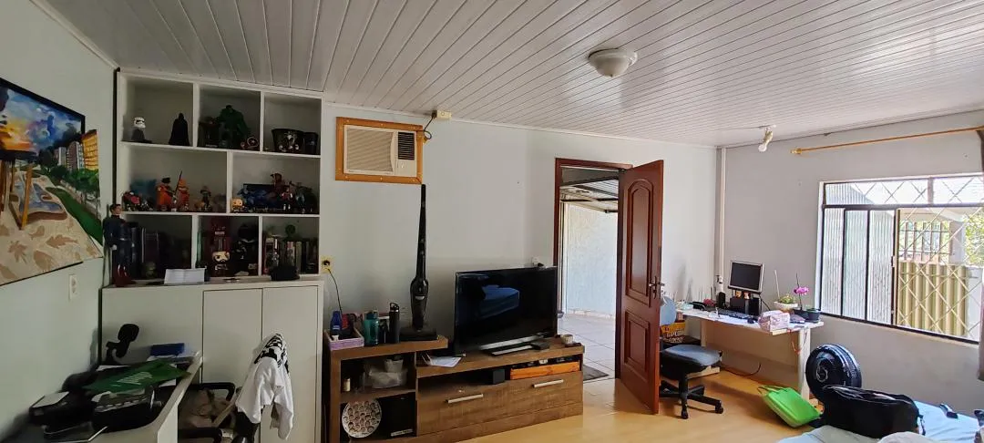Imagem Casa à venda em Cascavel, Santa Cruz - Portão eletrônico, Quintal, Rua Asfaltada