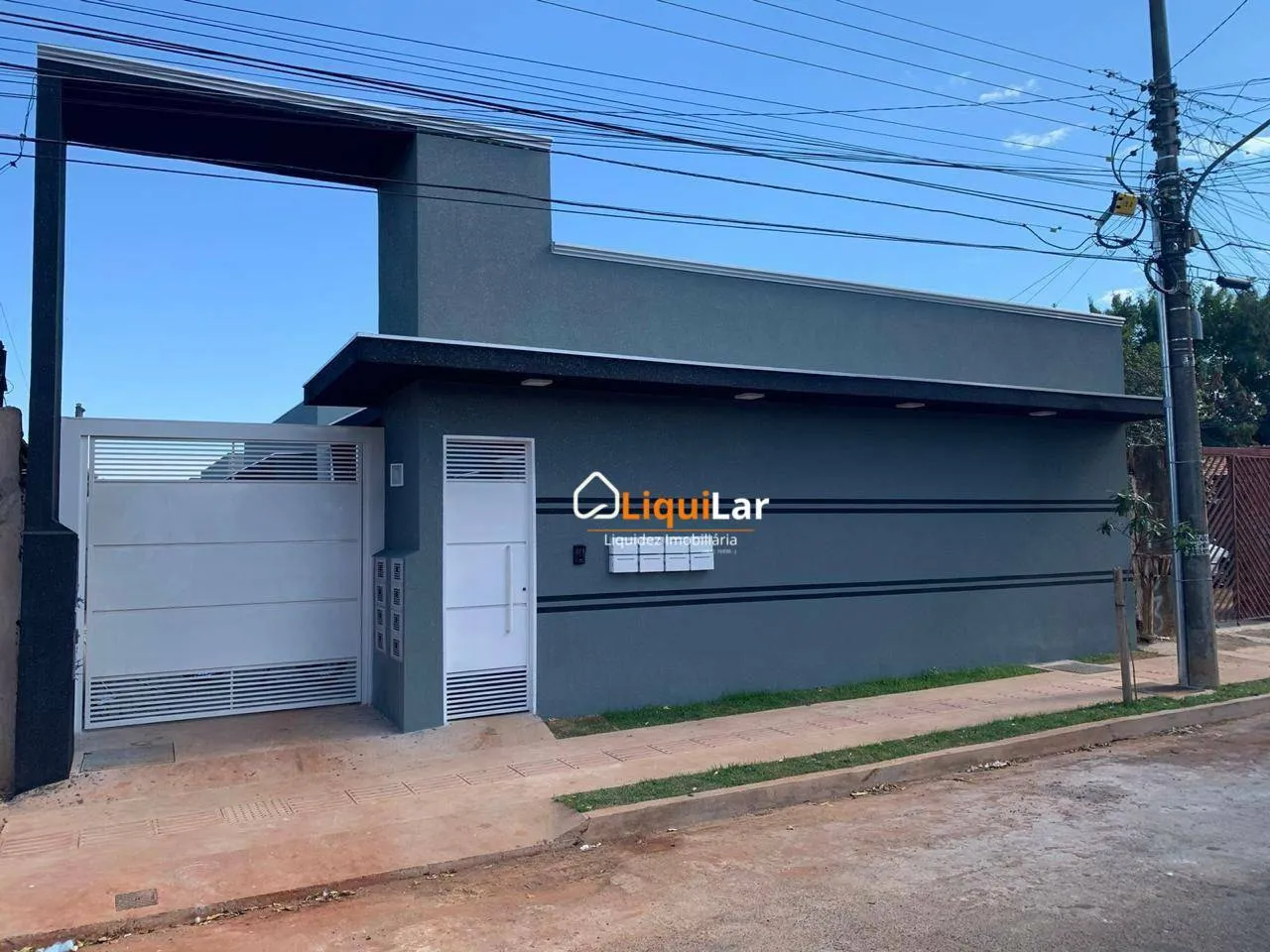 Foto do imóvel Casa em Condomínio na Região Militar!