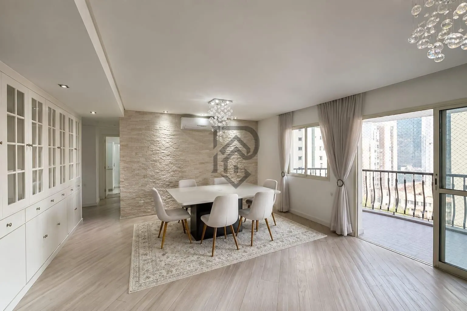 Imagem Apartamento Moema decorado andar alto