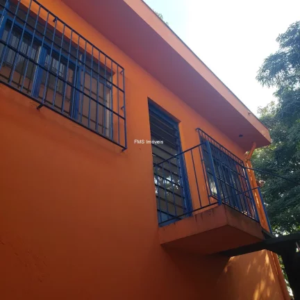 Imagem Casa Comercial para Locação: 8 salas, 2 banheiros, 4 vagas de garagem, 500m² na melhor localização do Campo Limpo, São Paulo-SP.