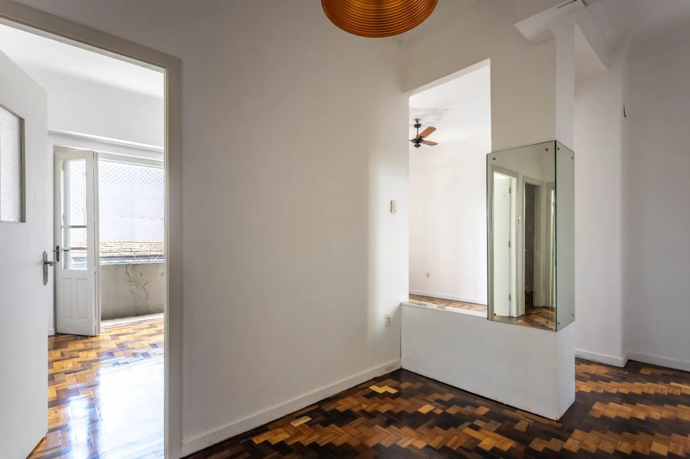 Imagem Vende-se apartamento com 2 quartos, 79 m² e sacada - Centro Histórico