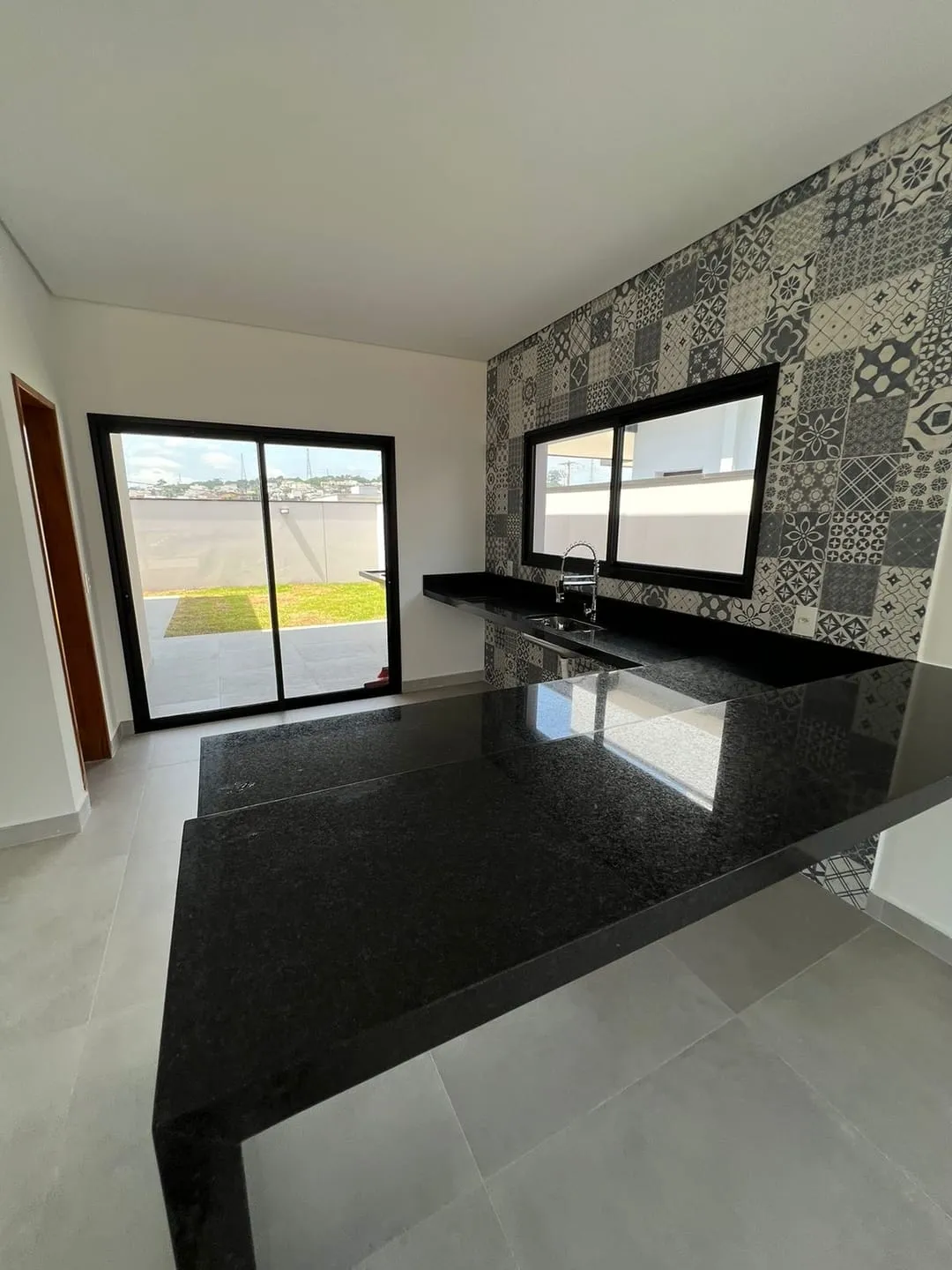 Imagem Casa à venda 3 Quartos, 1 Suite, 2 Vagas, 300M², Bairro do Grama, Caçapava - SP | Condomínio Terras do Vale