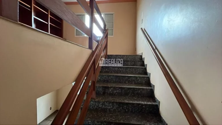 Imagem Casa no bairro Jardim São Bento, em Uberaba - 5 dormitórios