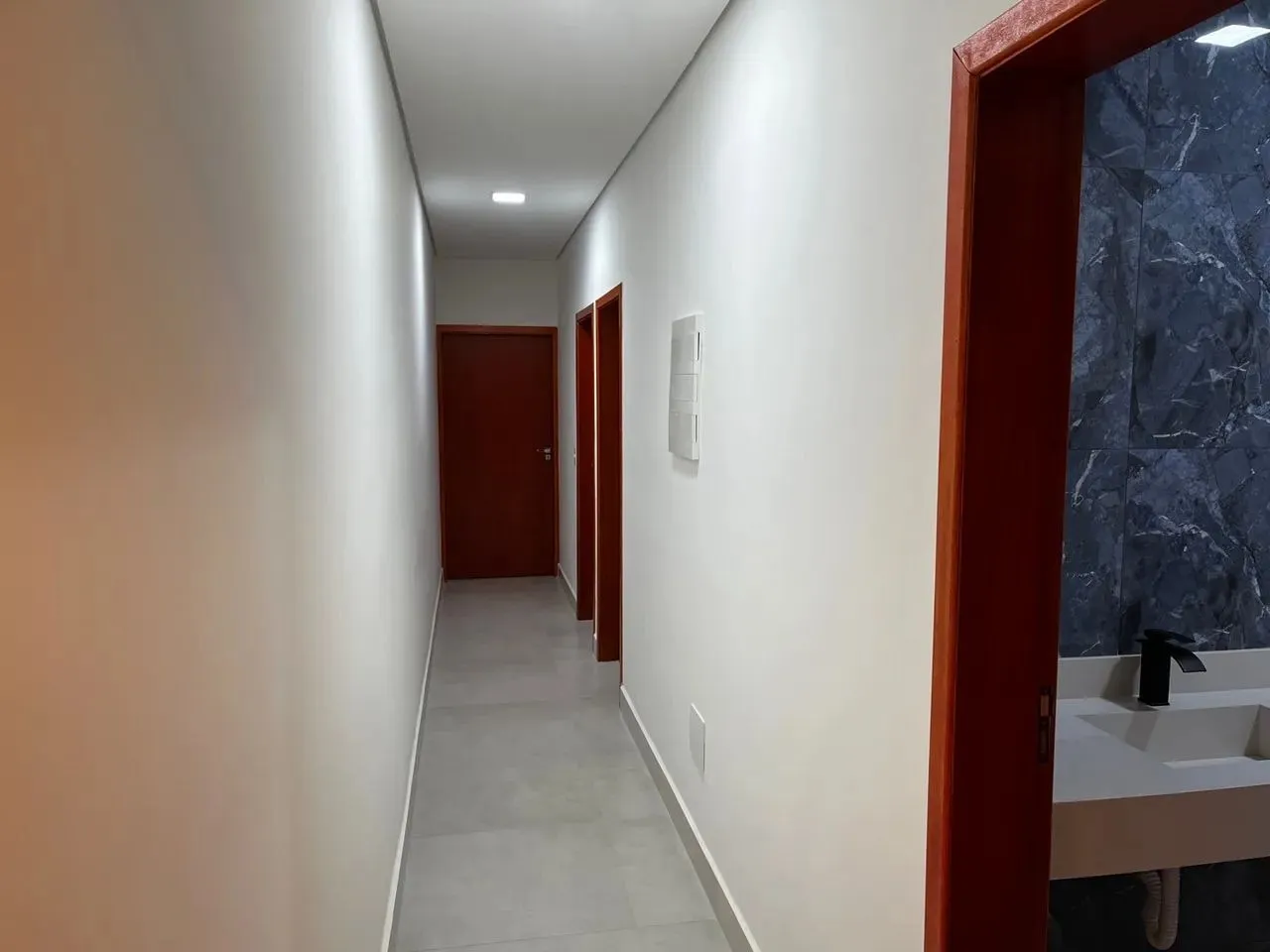 Imagem Imperdível oportunidade: Casa em condomínio à venda em Sorocaba-SP, Jardim Novo Horizonte! 3 quartos, 1 suíte, 1 sala, 1 banheiro, 2 vagas, 200m².
