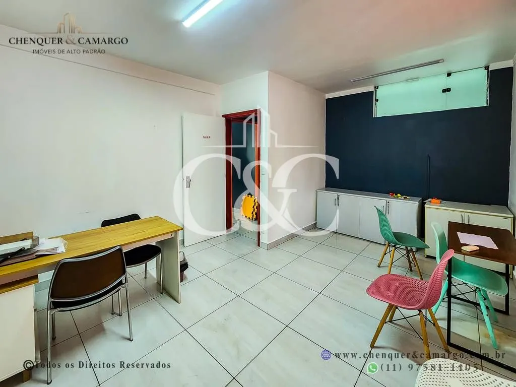 Imagem Imóvel Comercial para alugar, Avenida Jundiaí de 321.00m² com 11 Quartos e 4 Garagens