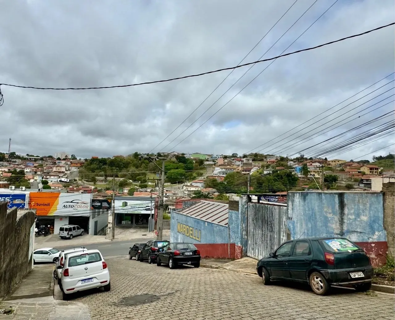 Imagem Barracão comercial à venda em Piedade-SP, Centro: 600m², 1 banheiro. Invista no seu negócio agora!