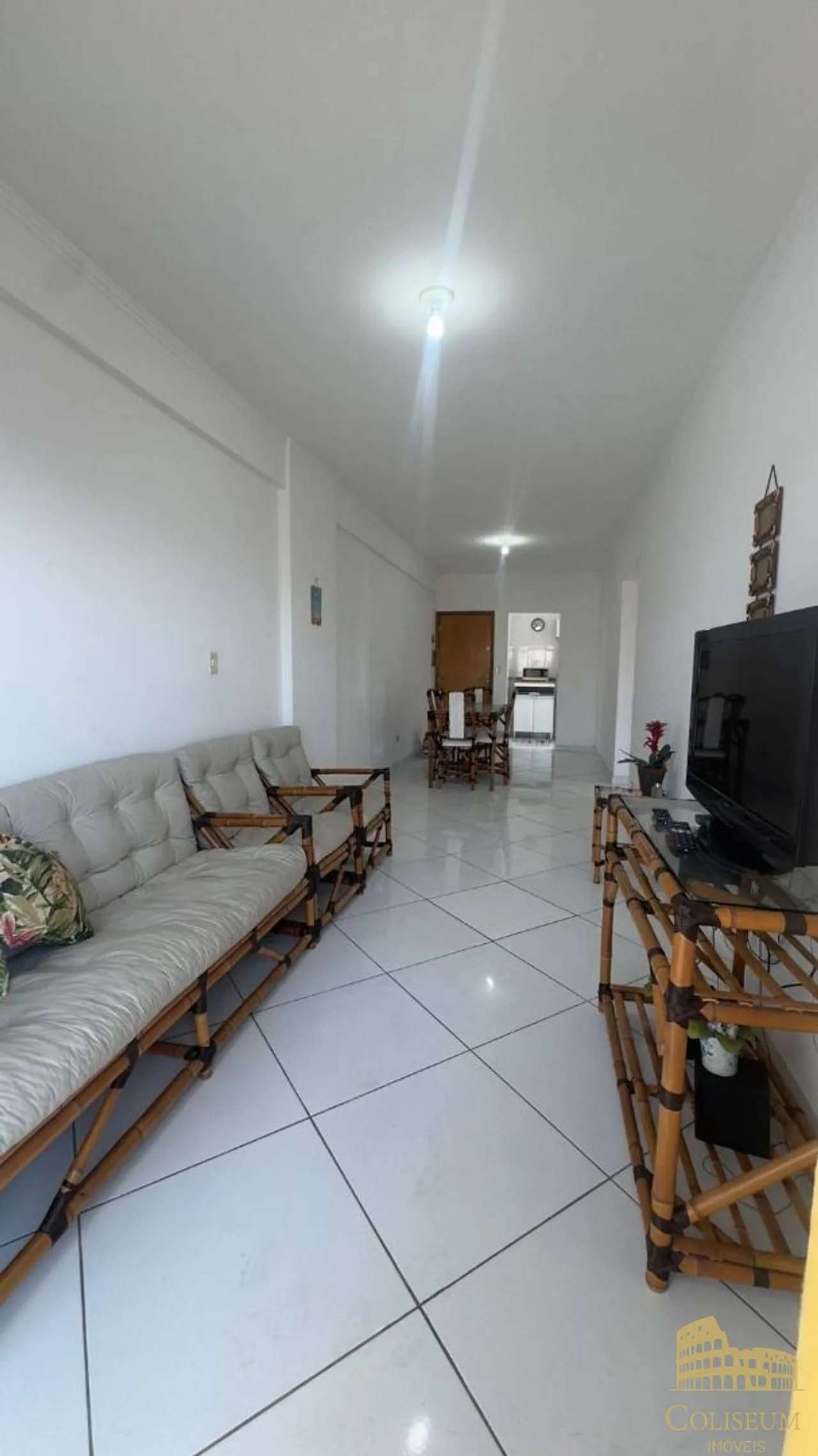 Foto do imóvel Apartamento com 2 dormitórios à venda, 68 m² por R$ 420.000,00 - Mirim - Praia Grande/SP