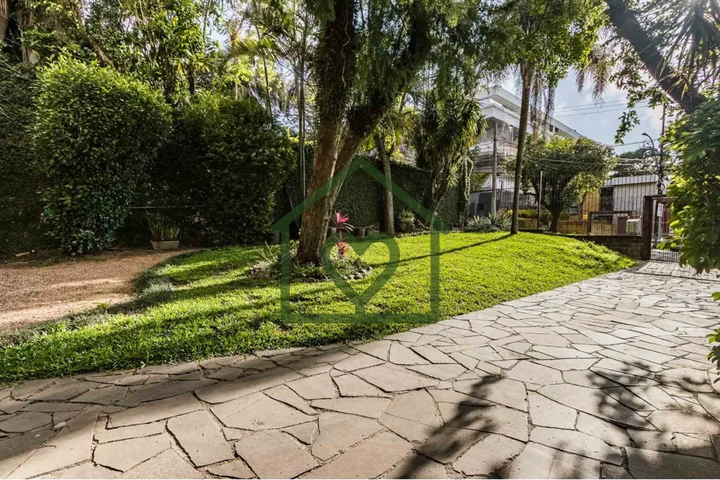 Imagem Apartamento espaçoso de 3 dormitórios com 127m2 de área privativa, localizado na Rua Silveiro, 11...