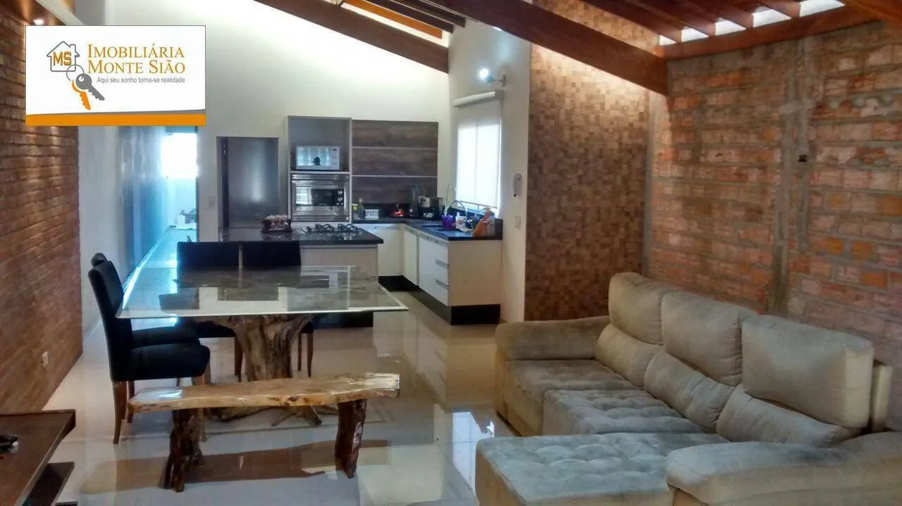 Imagem Sobrado com 2 dormitórios à venda, 134 m² por R$ 760.000,00 - Jardim Santa Emilia - Guarulhos/SP