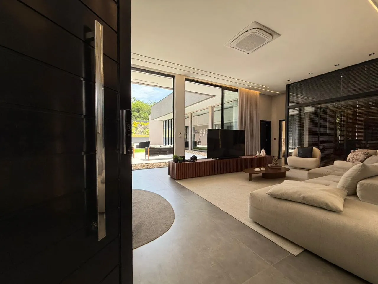 Imagem Casa à venda com 563m2 por R$ 17.500.000,00