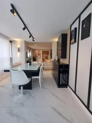 Imagem Apartamento decorado alto luxo com três suítes vista mar a venda na Colina A em Patamares