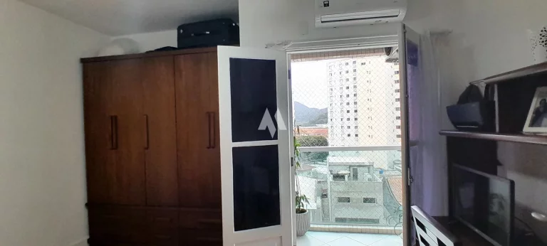 Imagem Apartamento - Ótima Localização Ponta da Praia- Av. os Bancários - 03 Quartos com 01 suíte