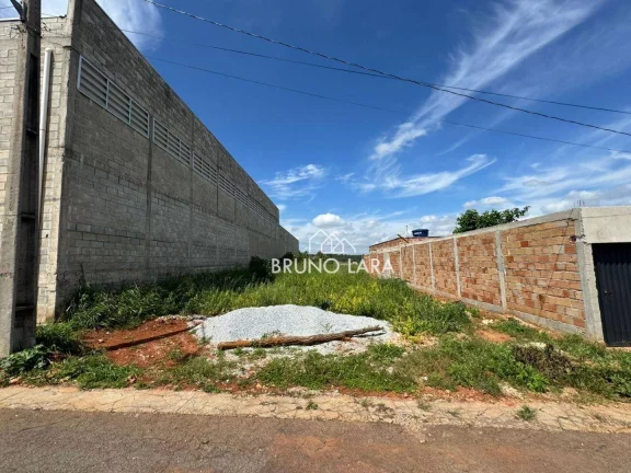 Imagem Terreno à venda / Novo Igarapé